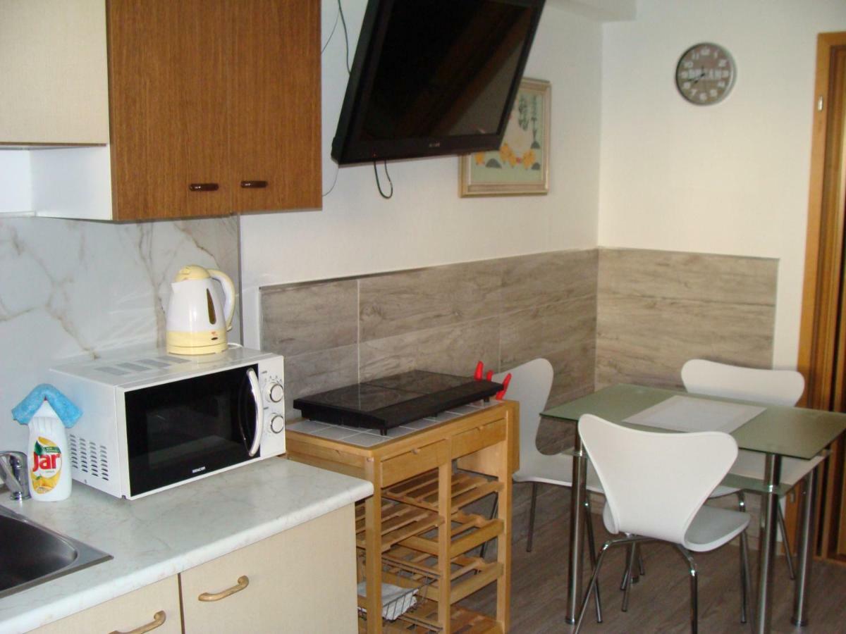 Apartman Polni 930 Lägenhet Hluboká nad Vltavou Exteriör bild